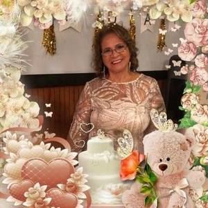 Meet your Posher, Gina